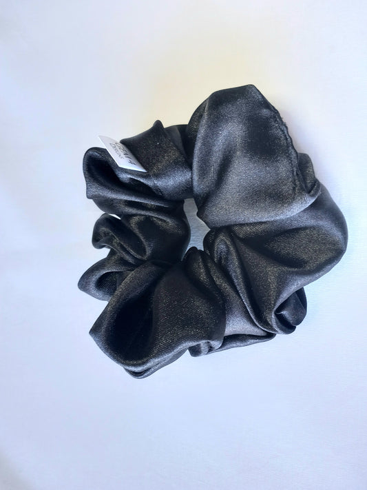Regular Zoey Scrunchie