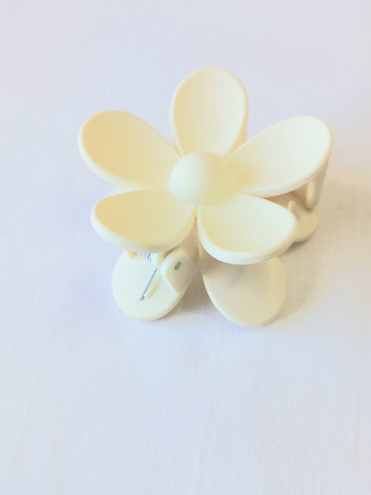 Mini Cream Flower Claw Clip