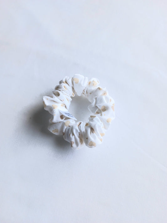 Mini Amora Scrunchie